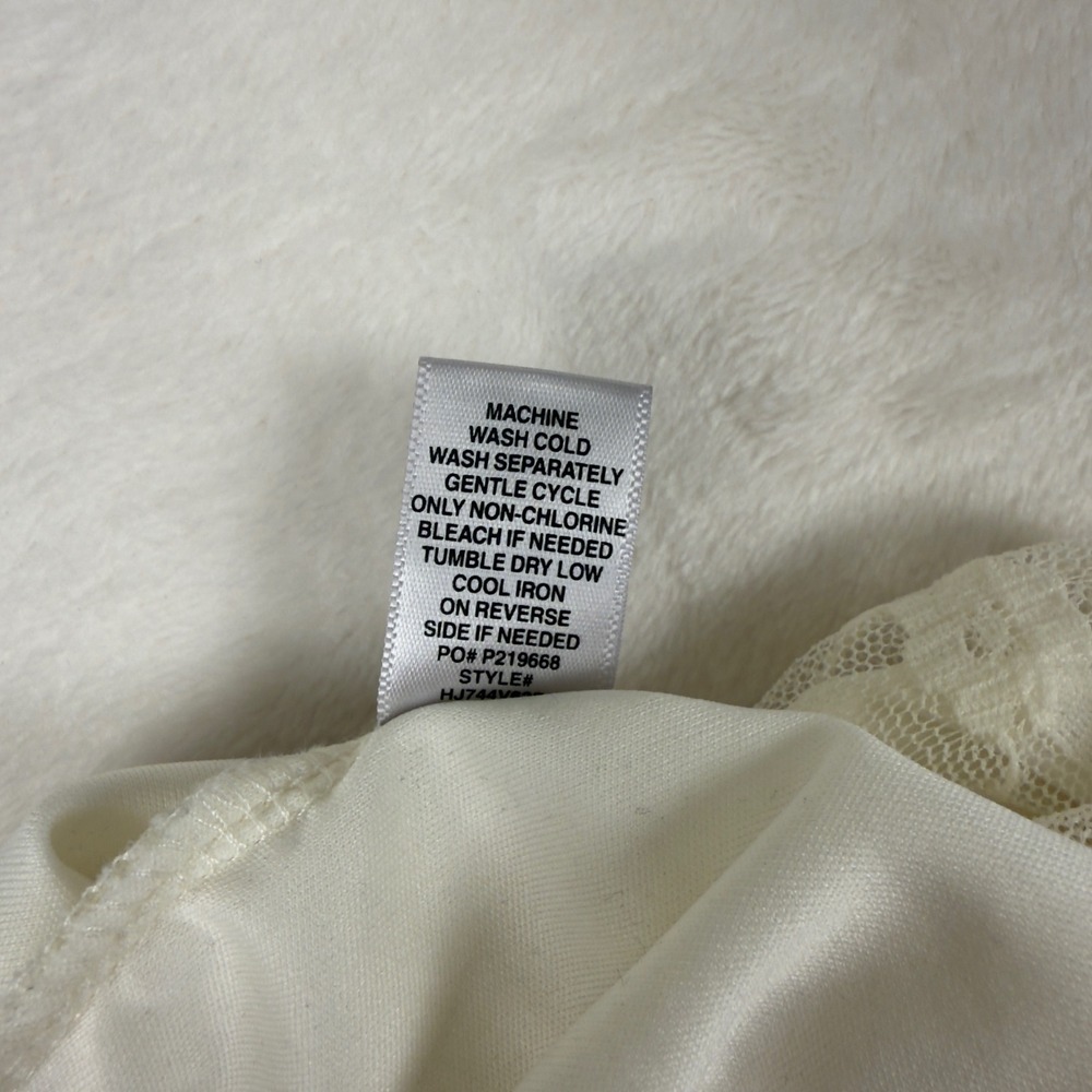 Madden Girl Boho Ivory Floral Lace Handkerchief Hem Midi Skirt Medium Ethereal - Picture 6 of 8